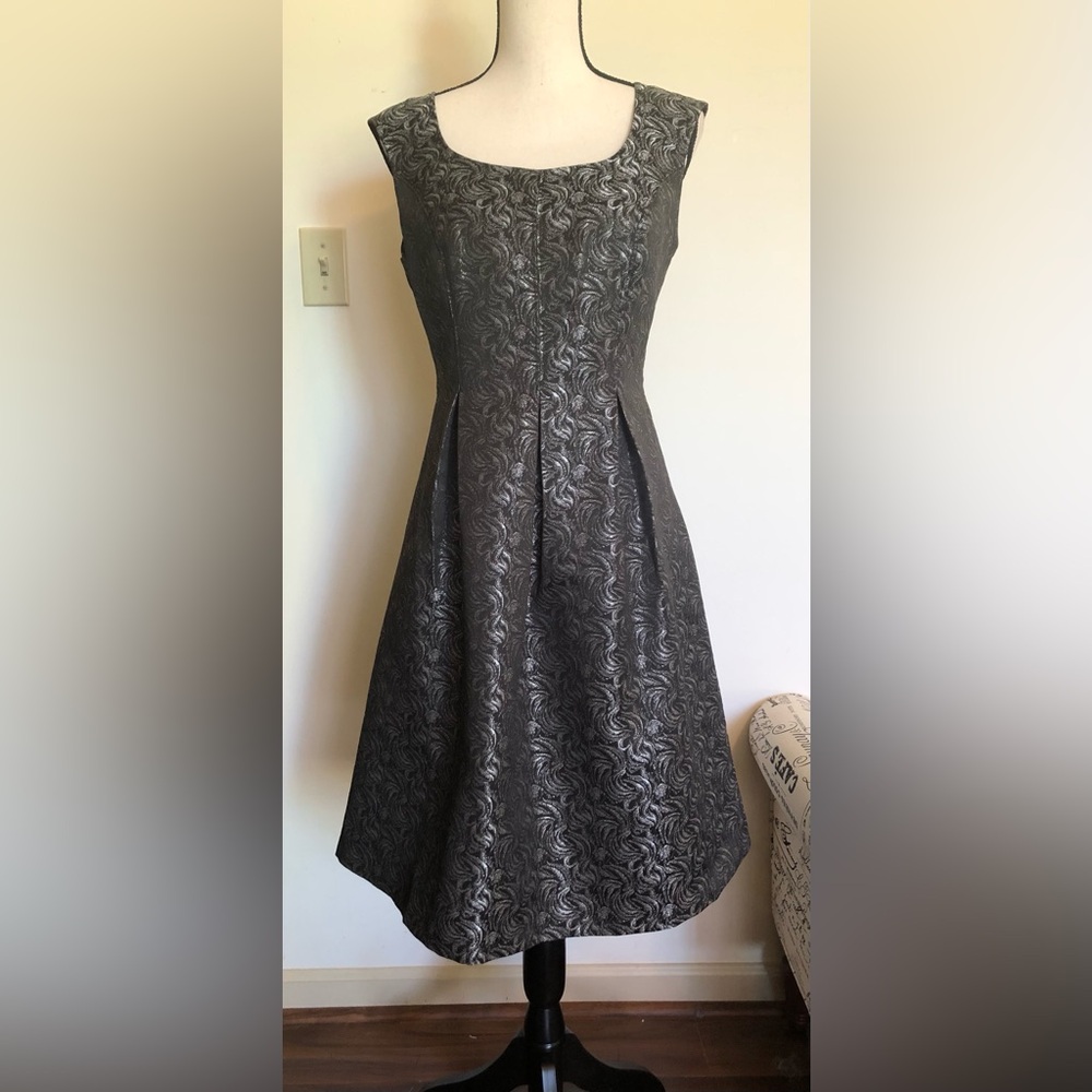 EUC!! Dress; Black Label by Evan-Picone; Black & Grey Swirls; Darting